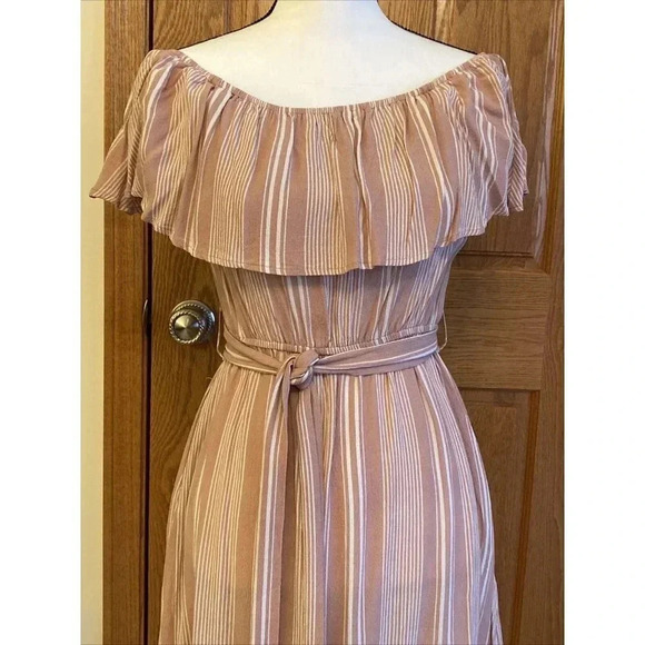 FOREVER 21 Off The Shoulder Pink Striped Sundress Belt Women's Size M Swiftie - Picture 2 of 7